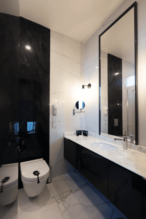 Lucky Monkey Hotel-53