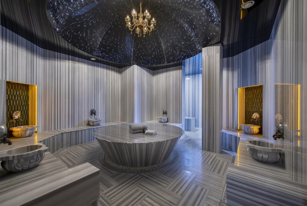 Lucky Monkey Hotel-84