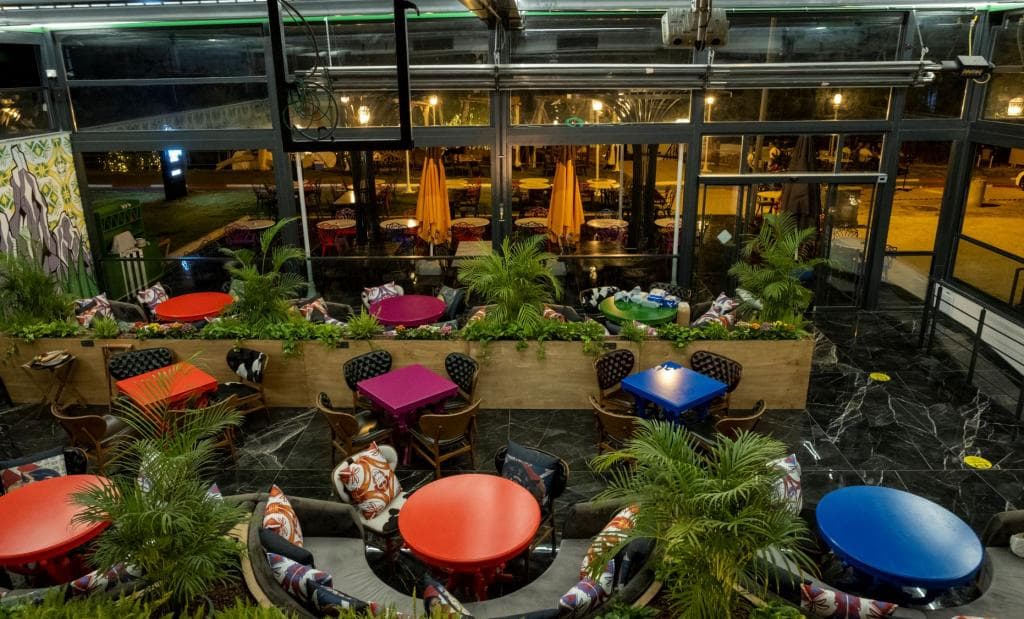 Lucky Monkey Hotel-40