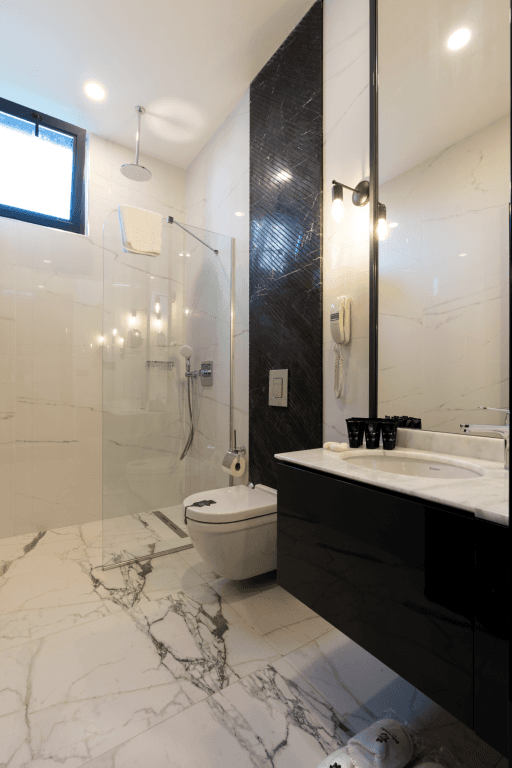 Lucky Monkey Hotel-60