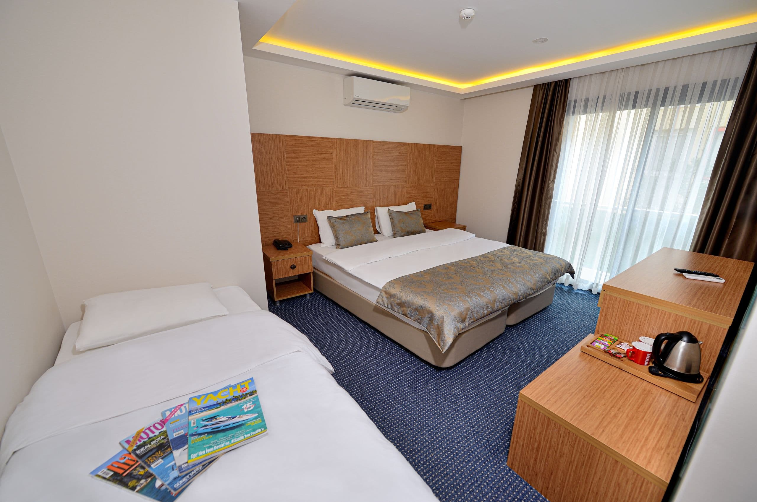 Saatli Hotel Çeşme-1