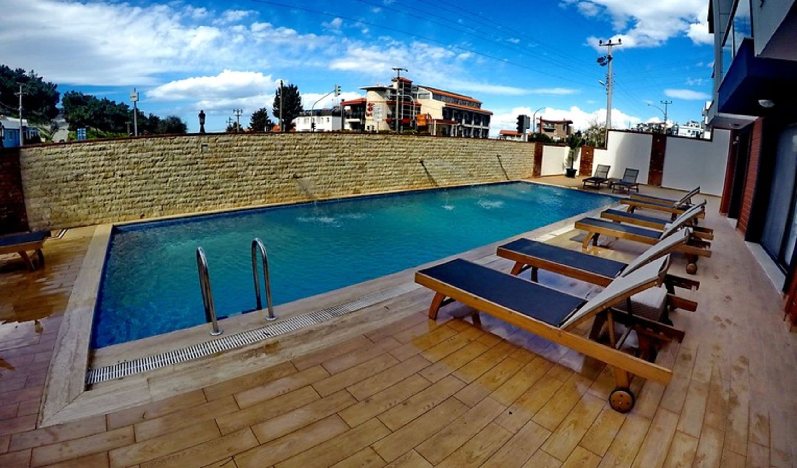 Saatli Hotel Çeşme-2