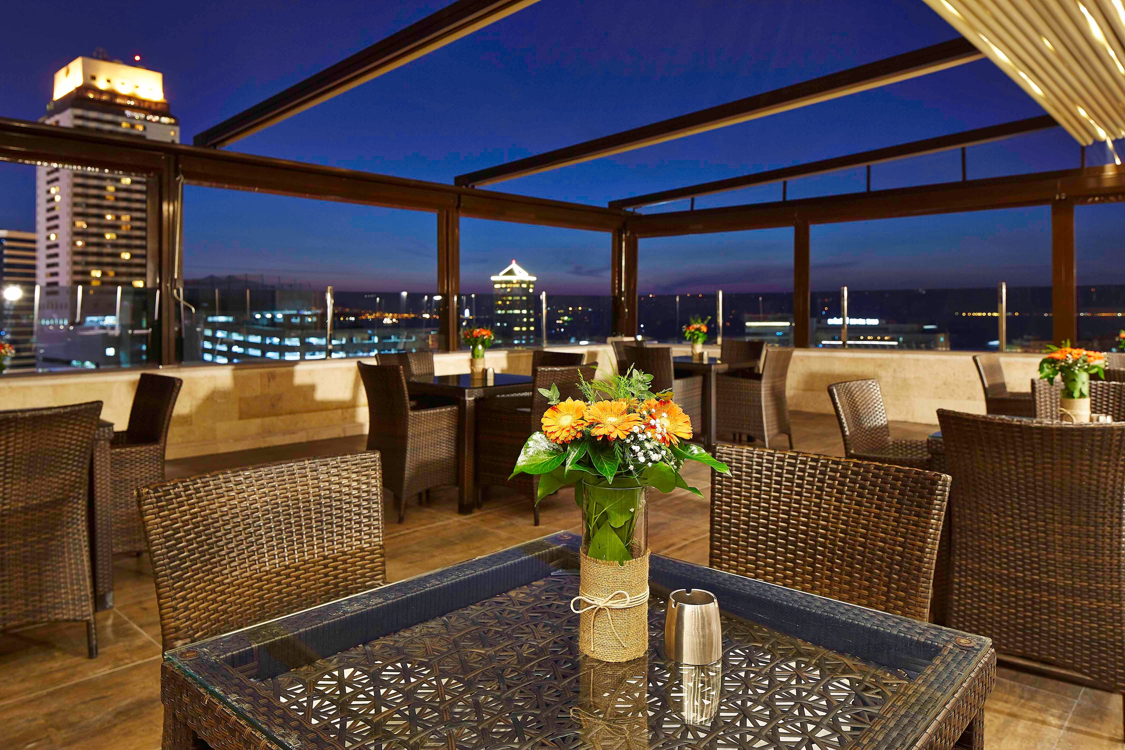 DoubleTree By Hilton İzmir-11