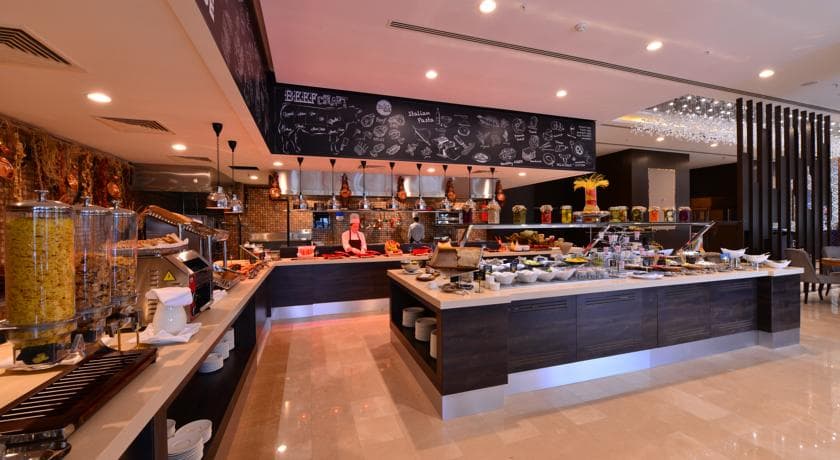 Clarion Hotel Istanbul Mahmutbey-14