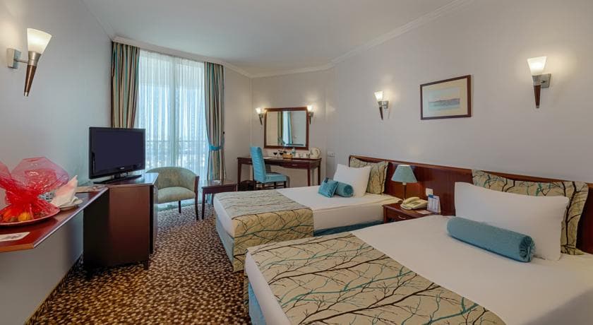 Best Western Plus Khan Hotel-16