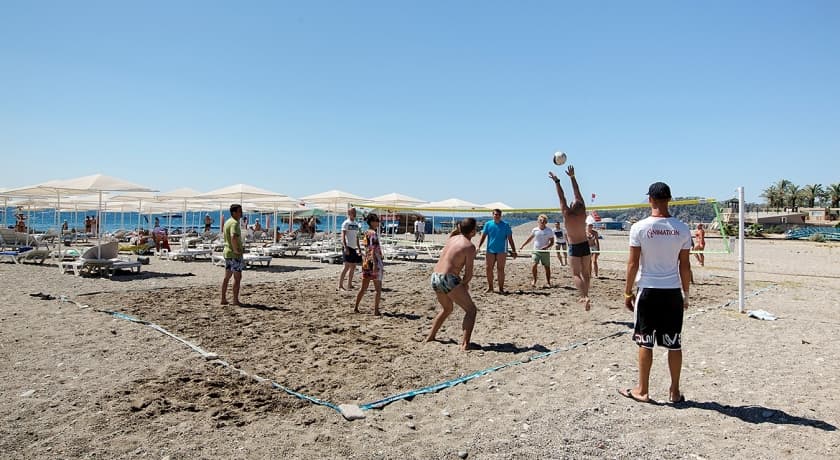 Larissa Sultans Beach-7