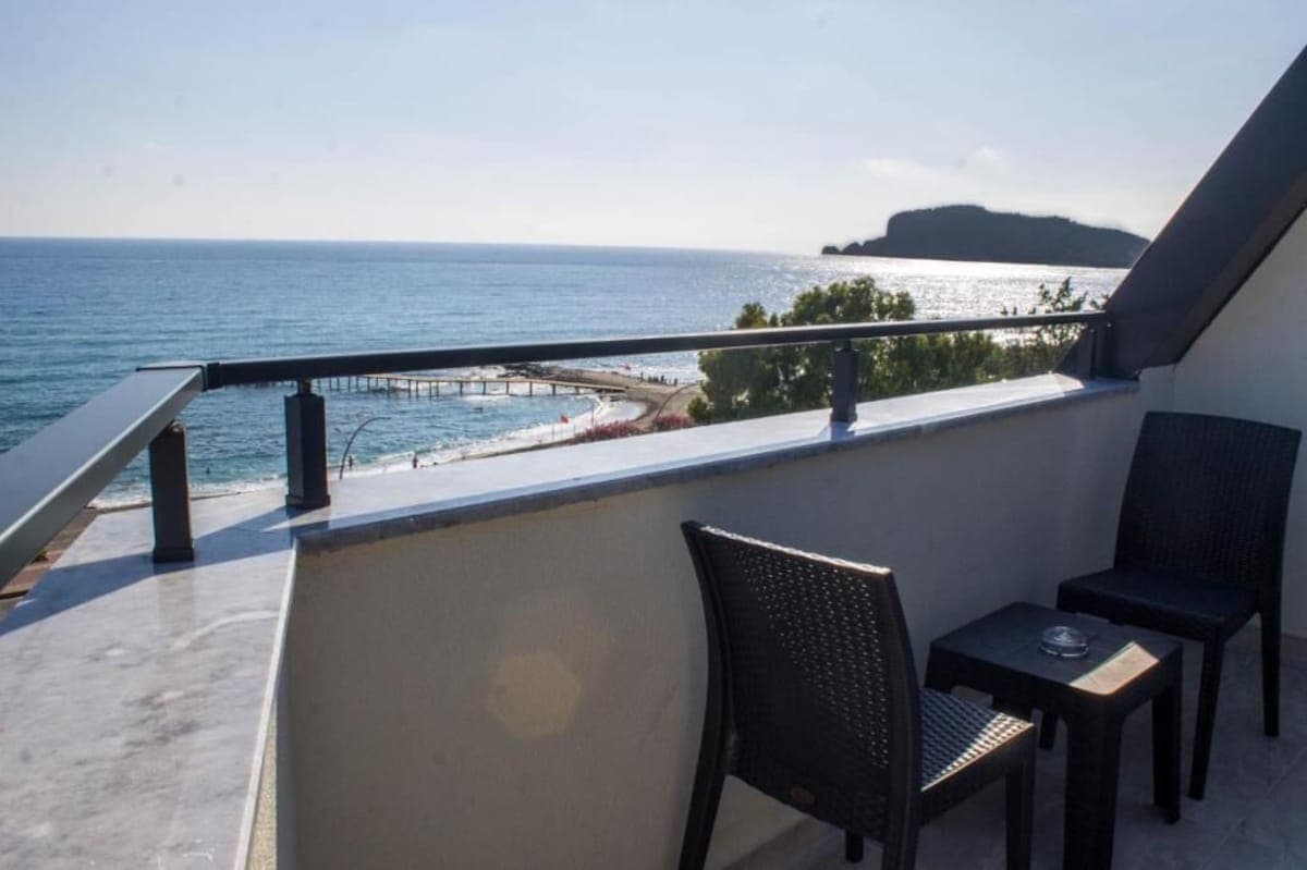 Relax Beach Hotel-19