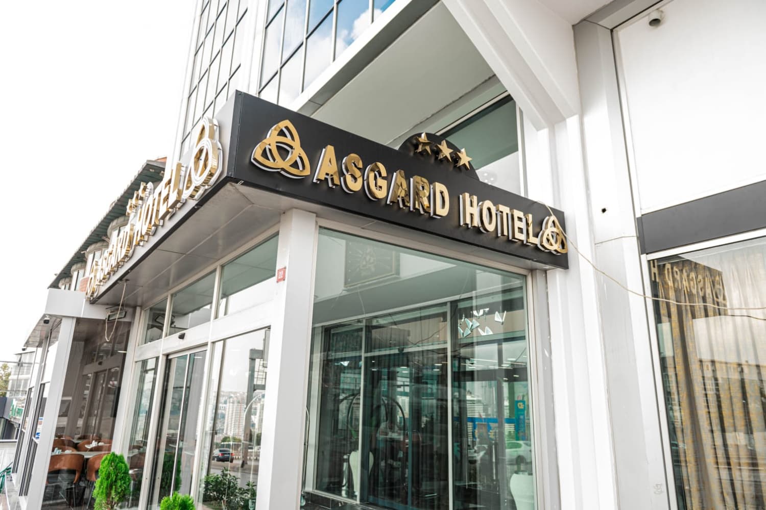 Asgard Hotel-0