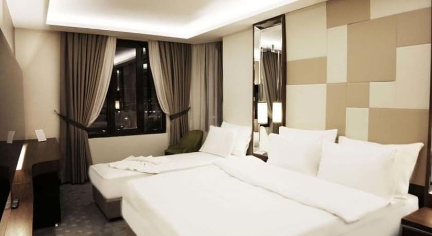 The Biancho Hotel Pera-13