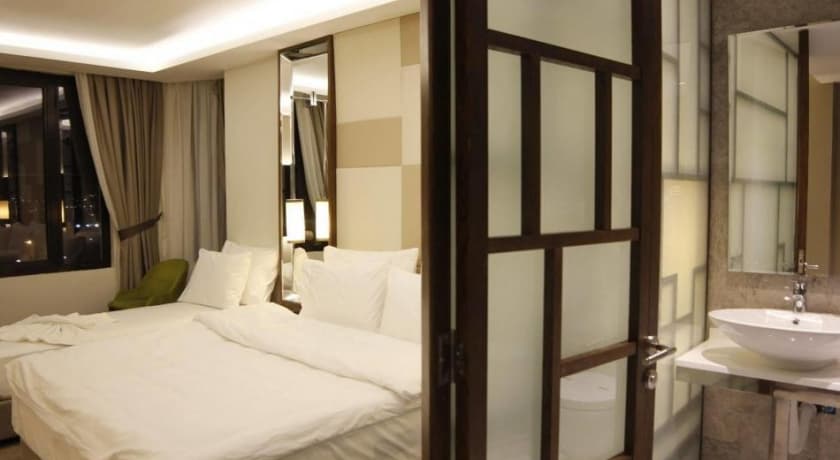 The Biancho Hotel Pera-11