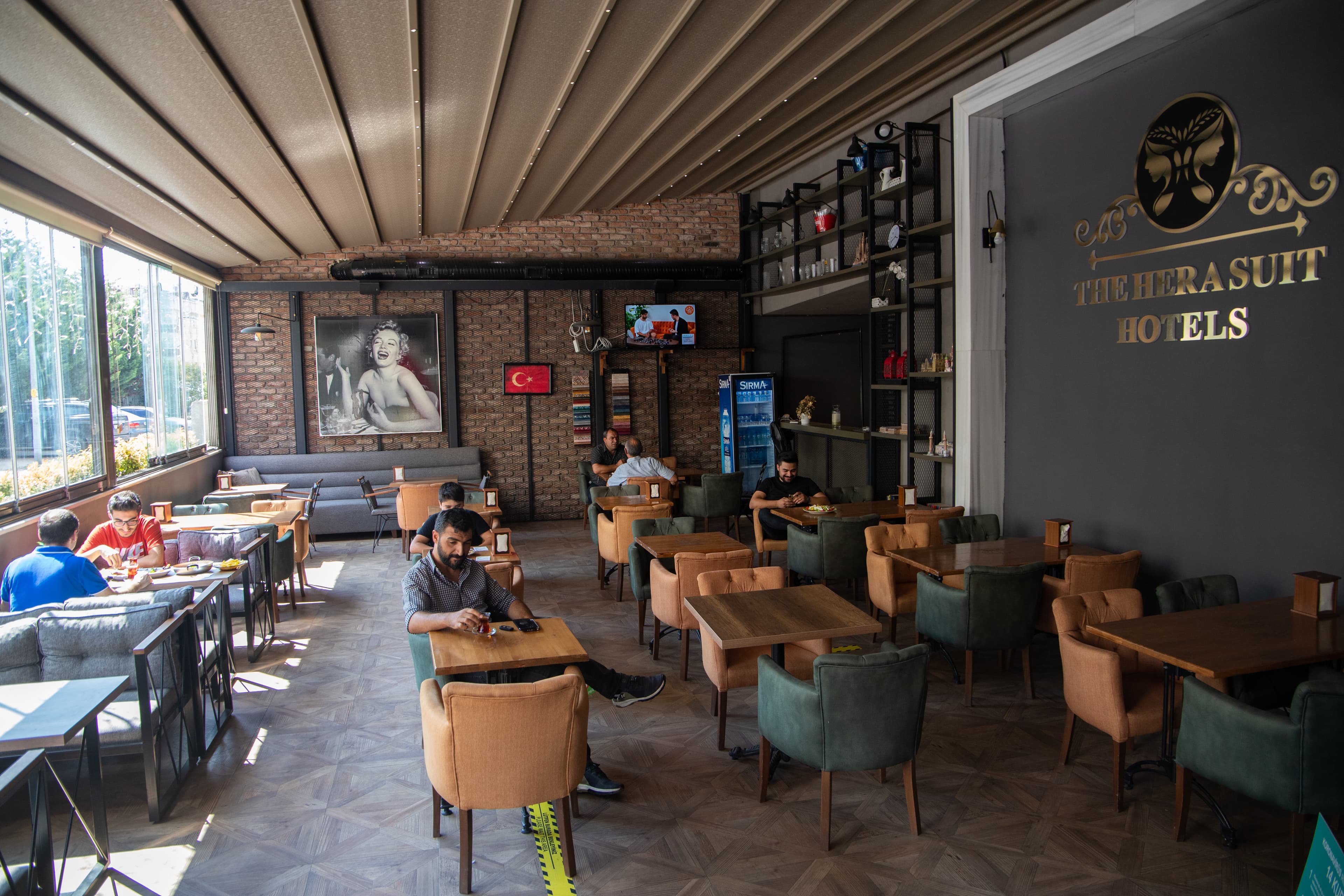 The Hera Suit Hotels-11