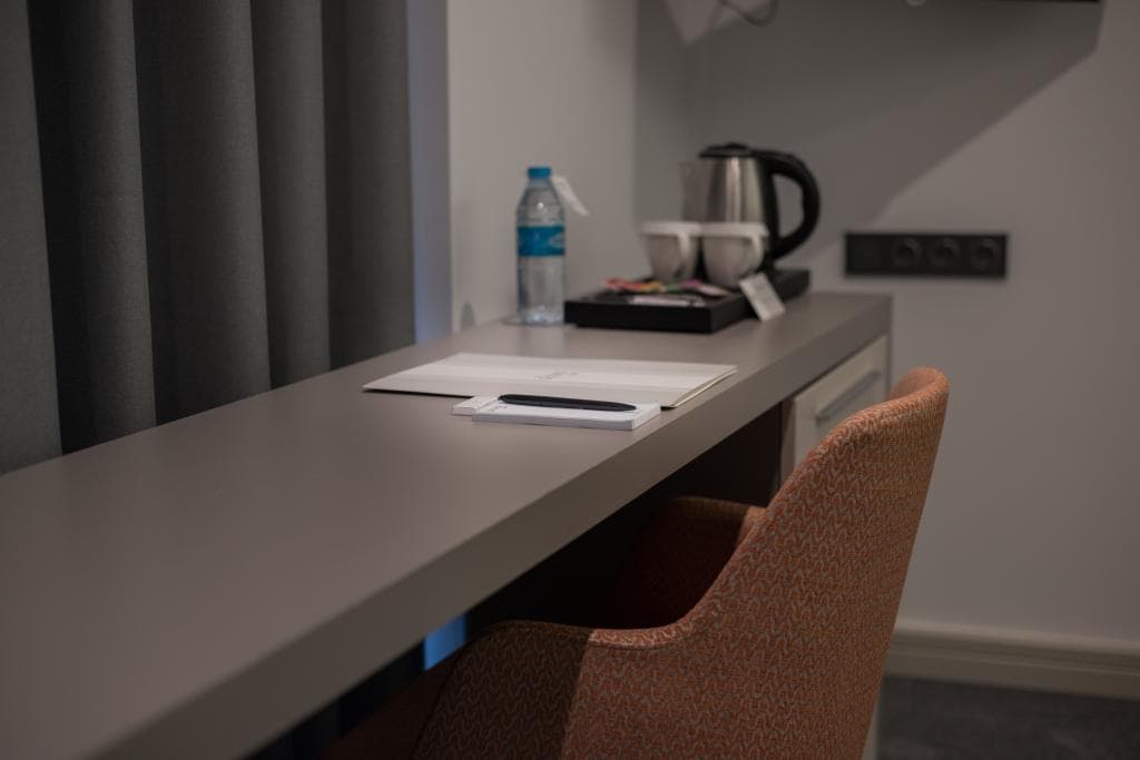 Dovv Hotel Business-38