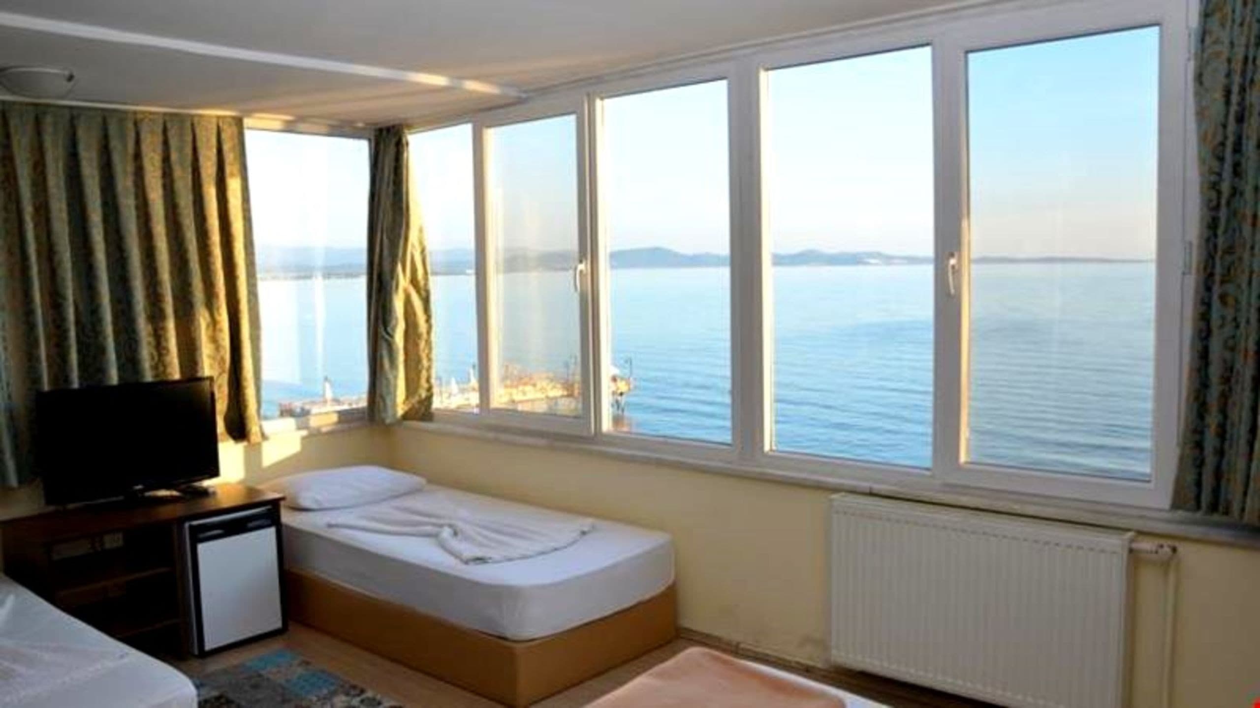 Kutlugün Sahil Otel-1