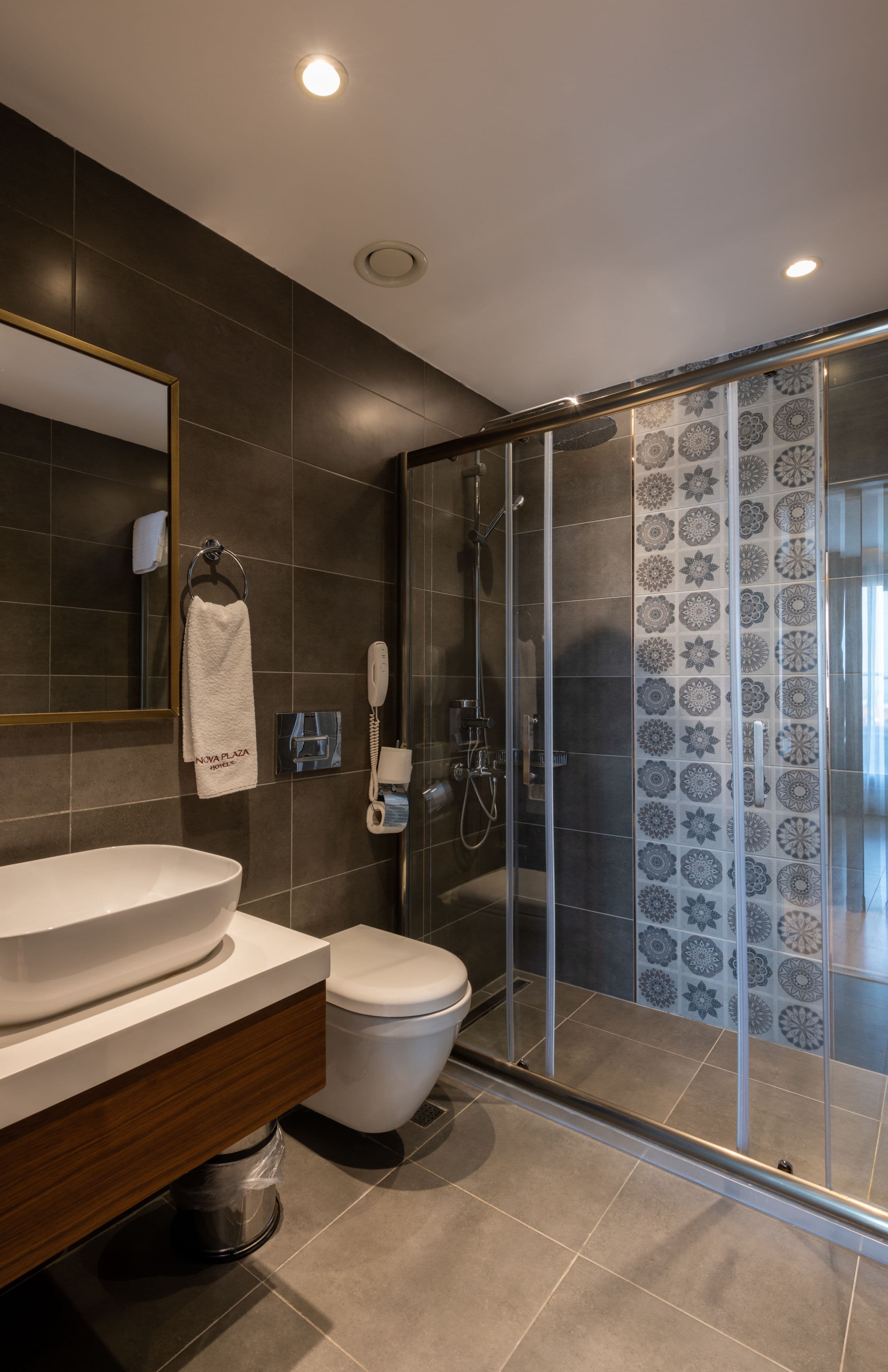 Nova Plaza Crystal Hotel-16