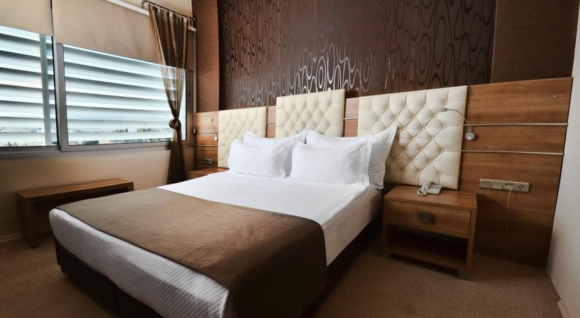 Orty Airport Hotel-24