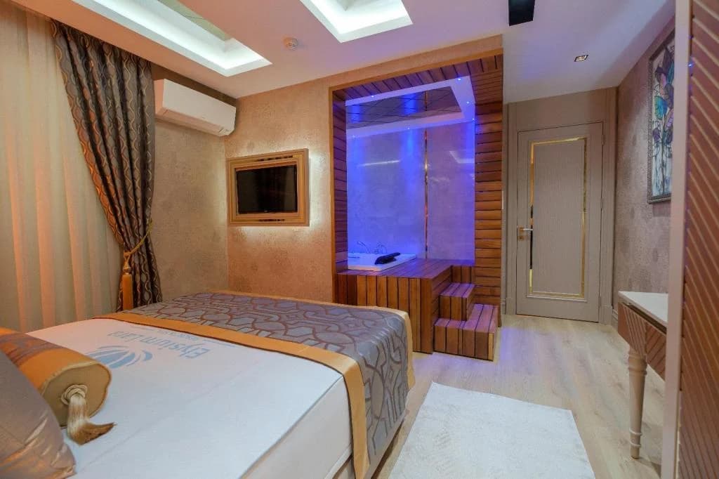 Elysium Deluxe Suites-20