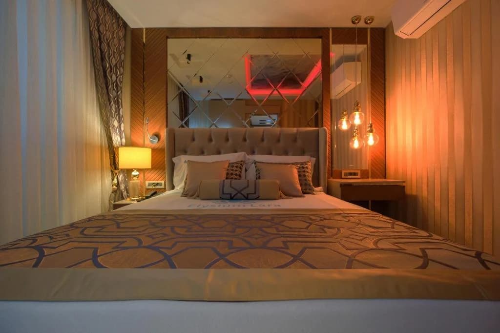 Elysium Deluxe Suites-9