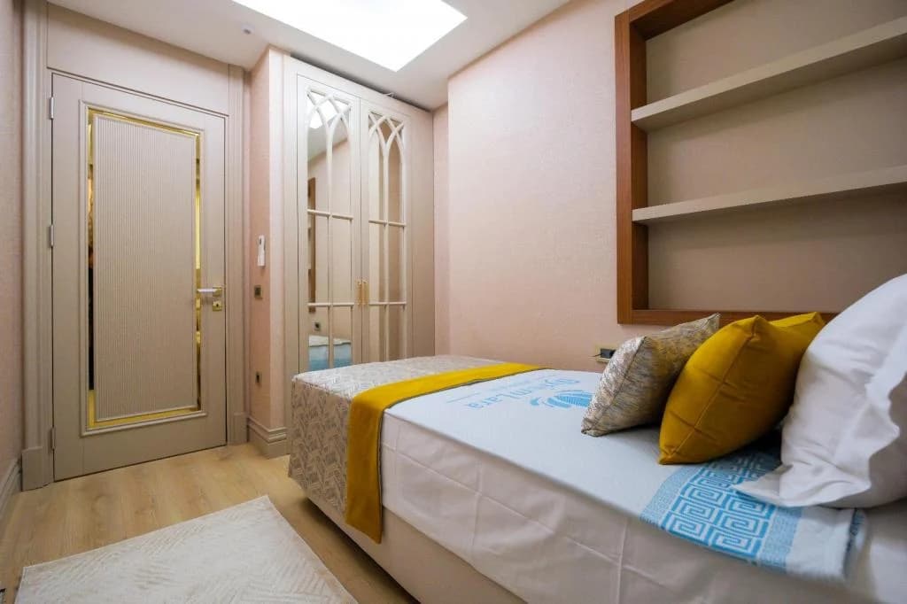 Elysium Deluxe Suites-21