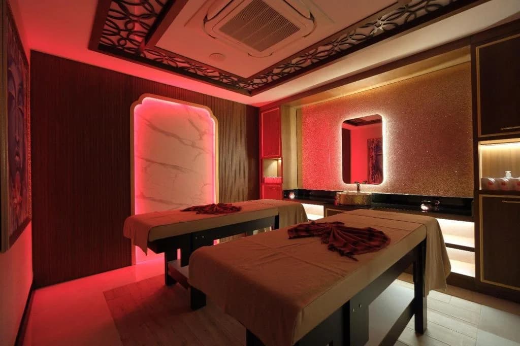 Elysium Deluxe Suites-7