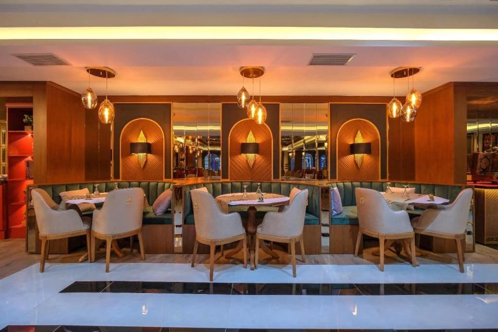 Elysium Deluxe Suites-33