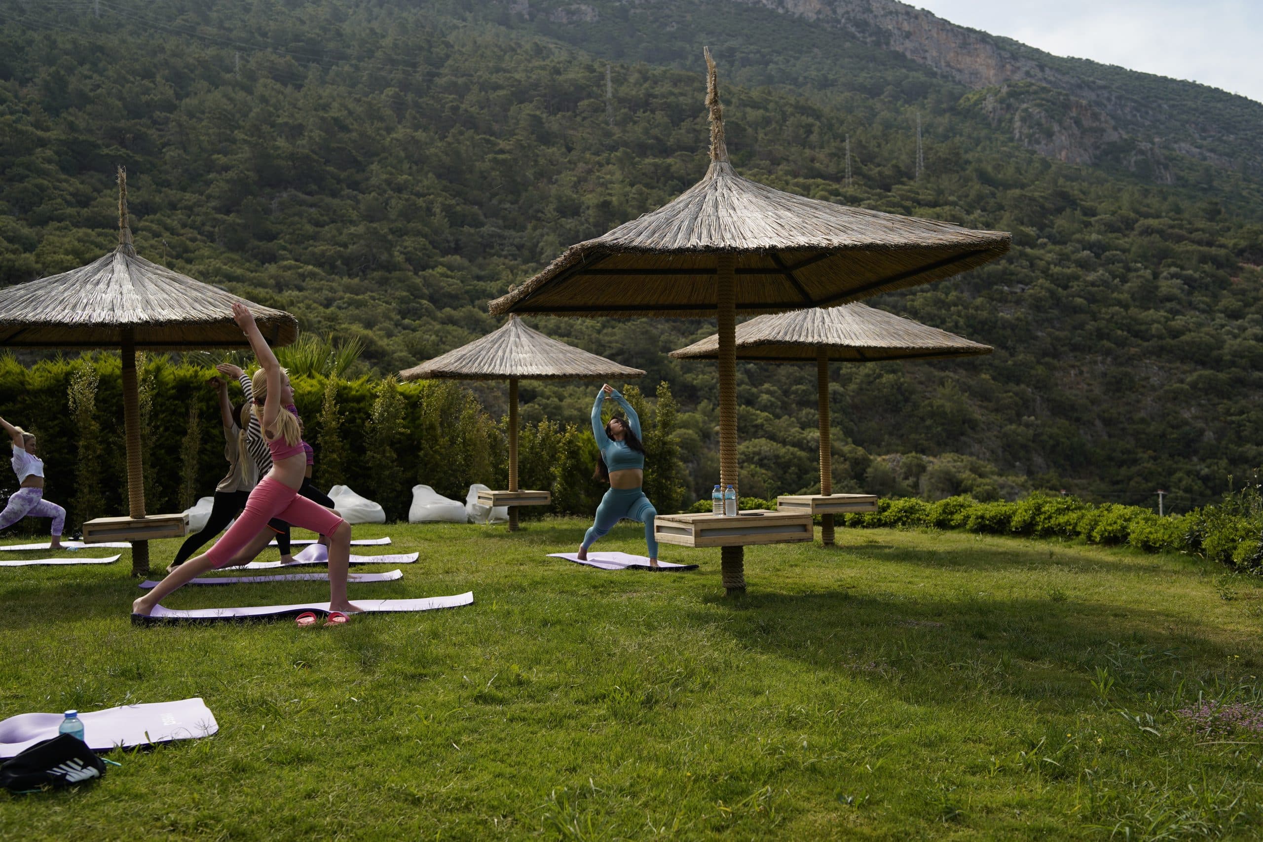 Manaspark Deluxe Hotel-25