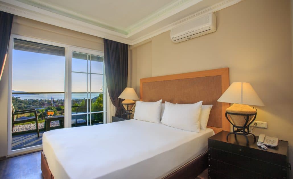 Manaspark Deluxe Hotel-39