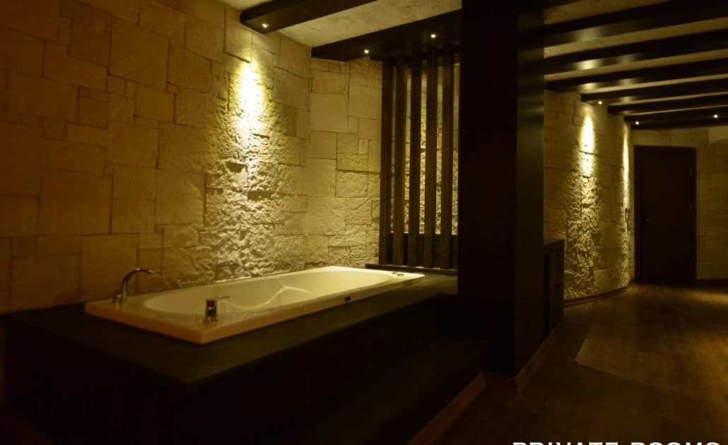 Manaspark Deluxe Hotel-18