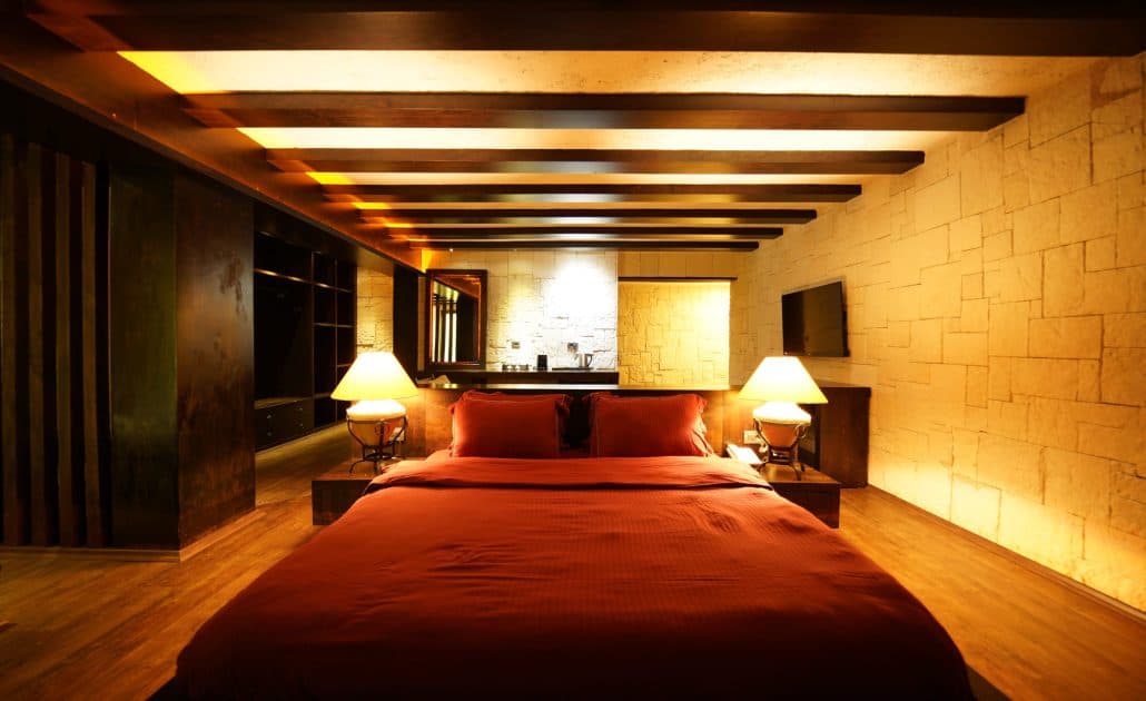 Manaspark Deluxe Hotel-7