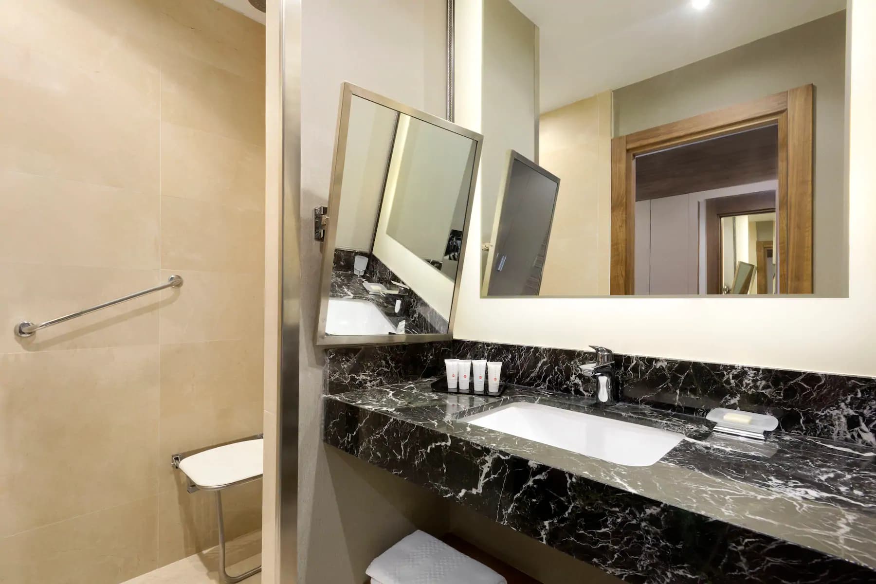 Ramada By Wyndham Elazığ Hotel-5