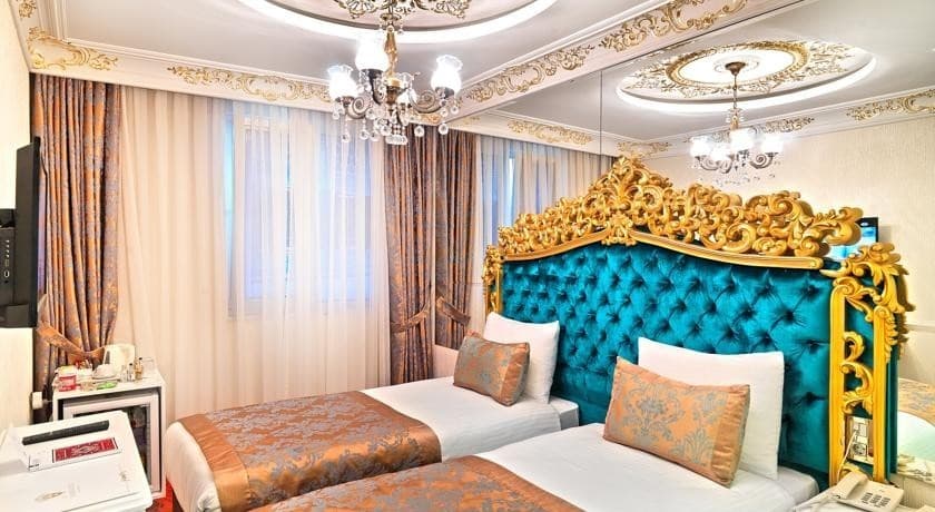 White Monarch Hotel-32