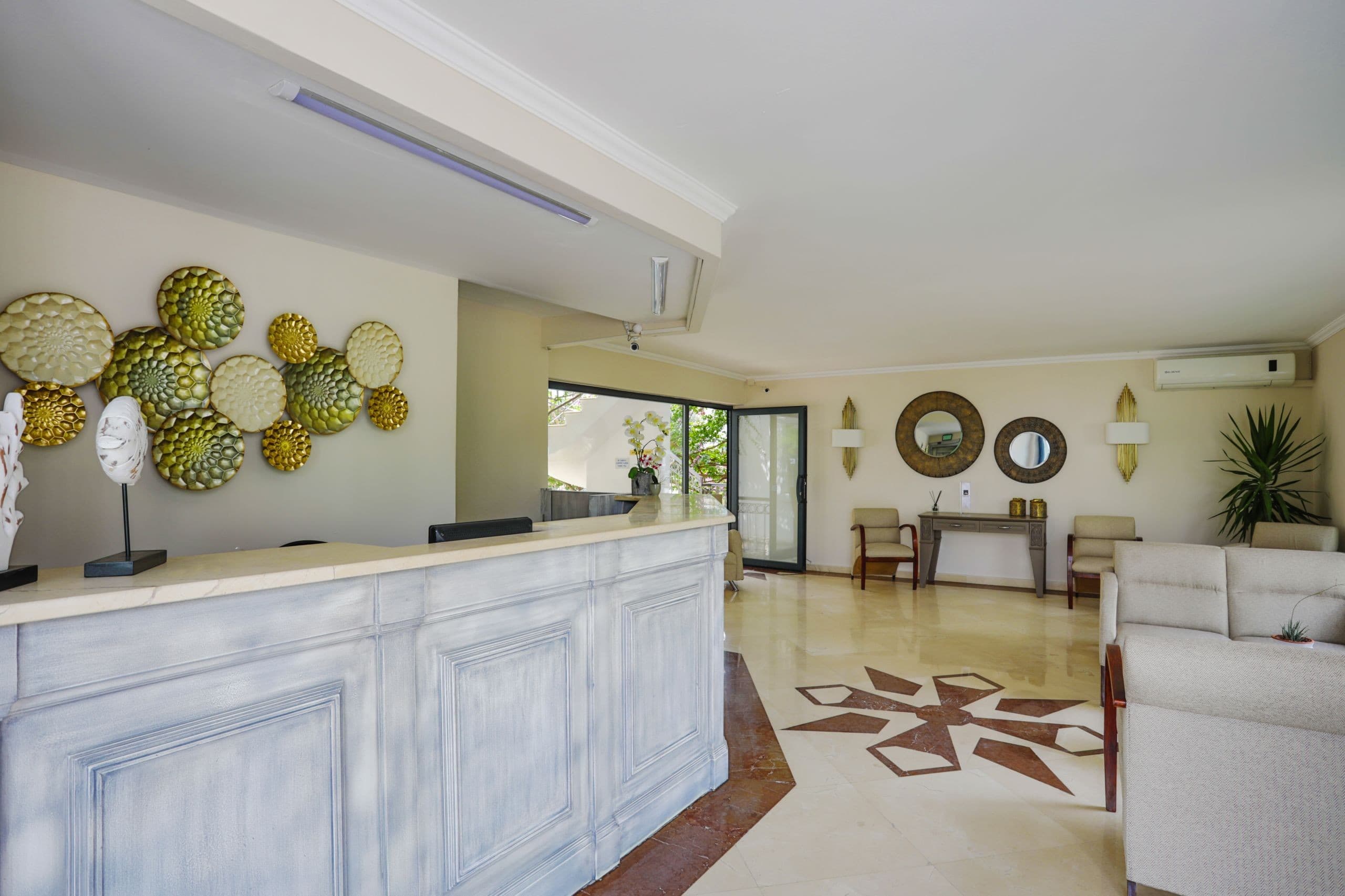 Moonshine Hotel Suites-44