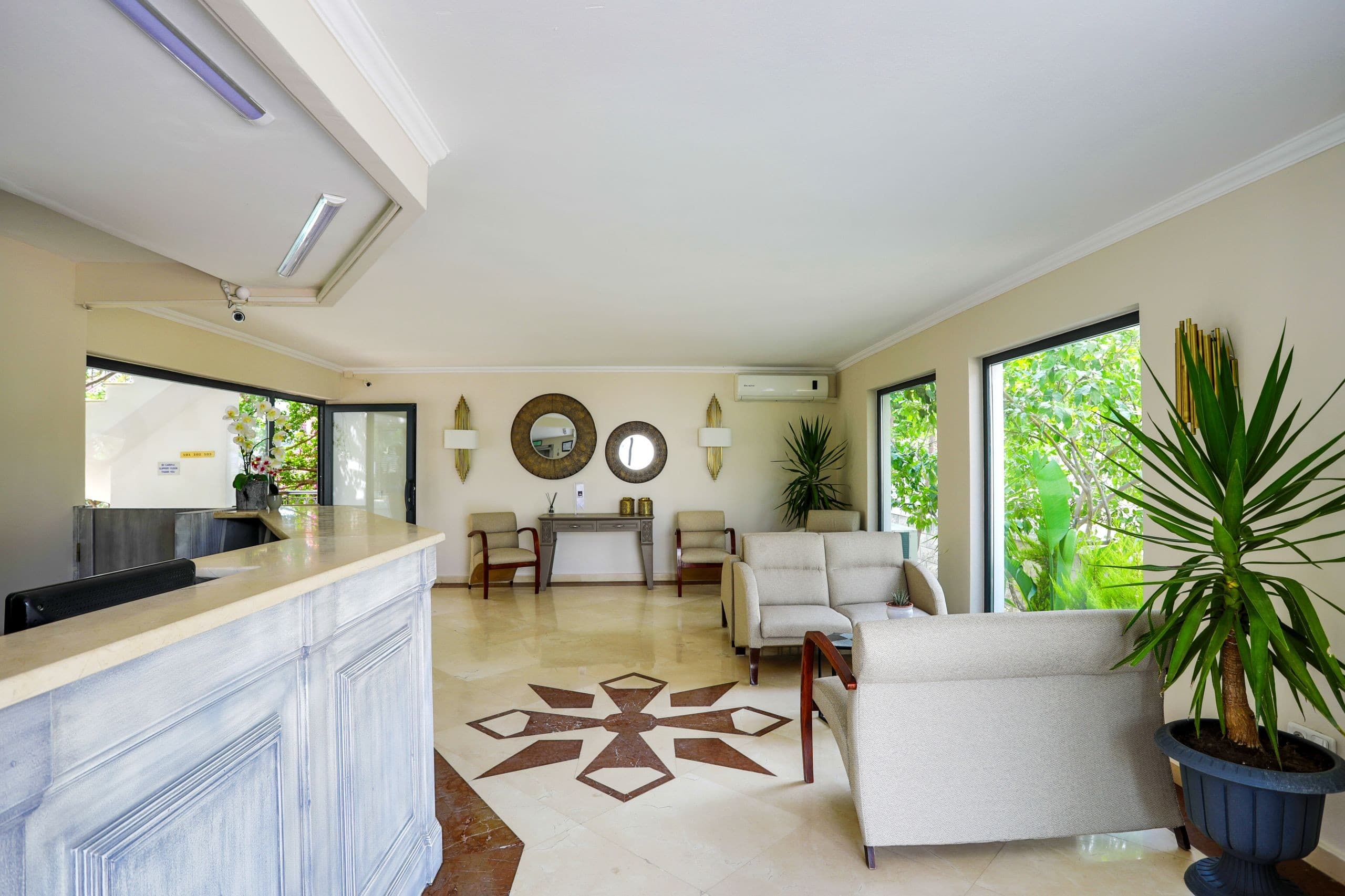 Moonshine Hotel Suites-5