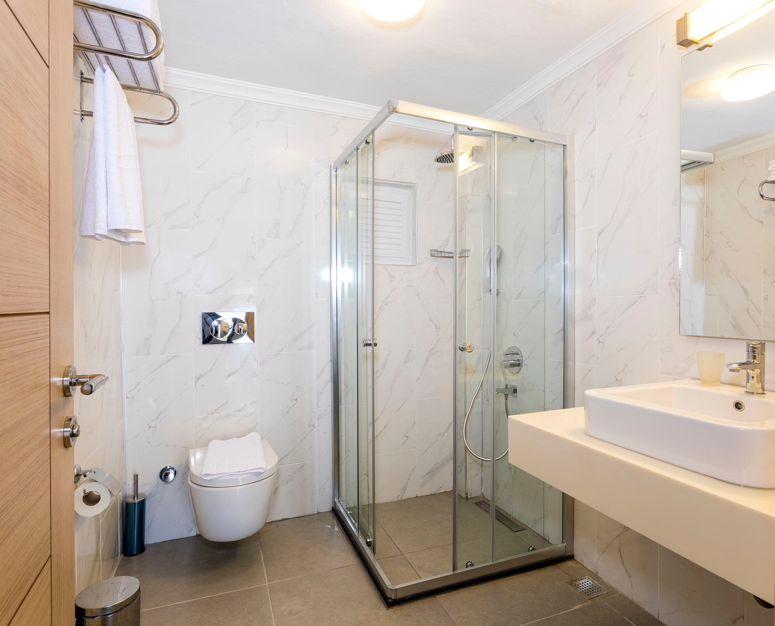 Moonshine Hotel Suites-45