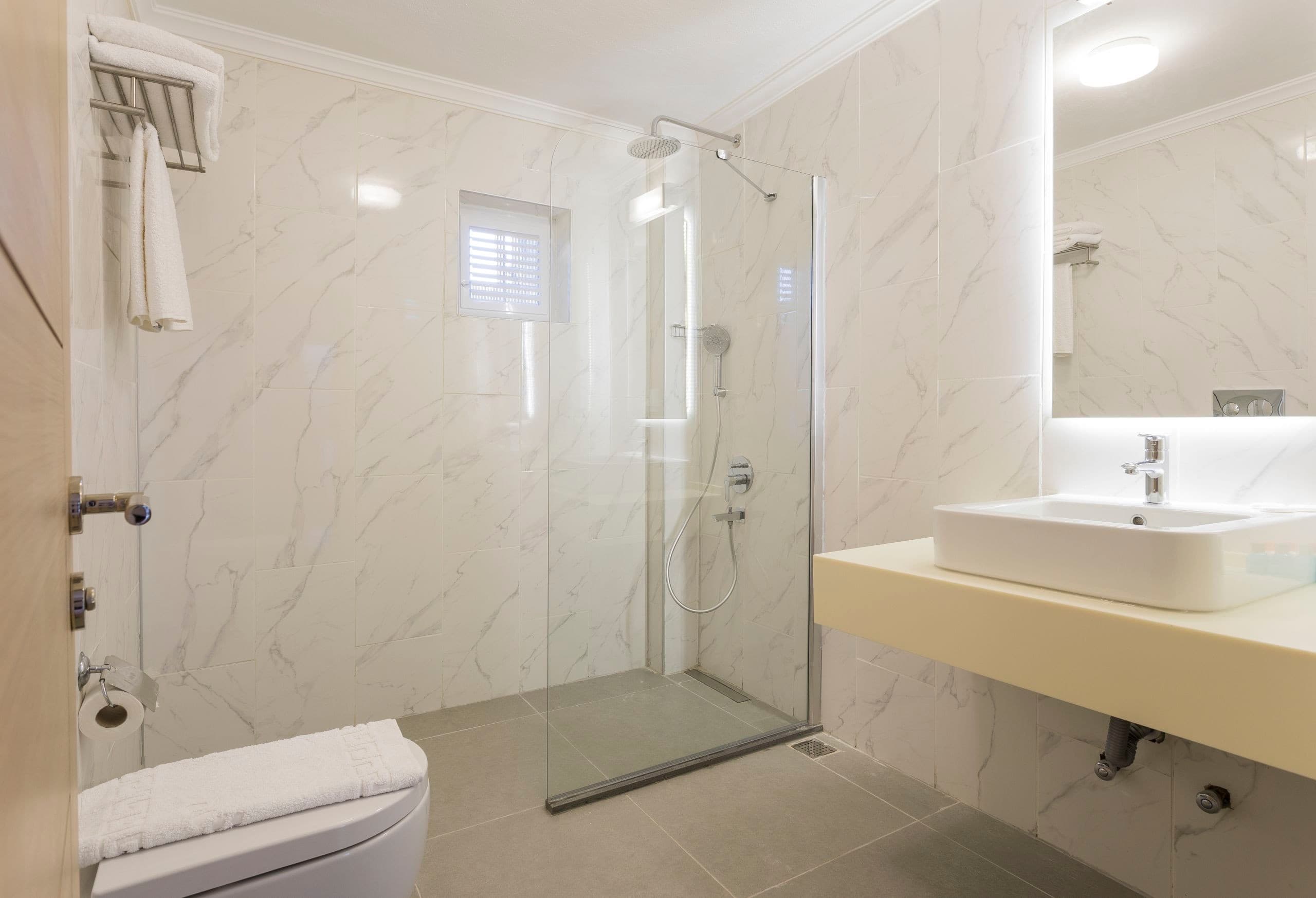 Moonshine Hotel Suites-46