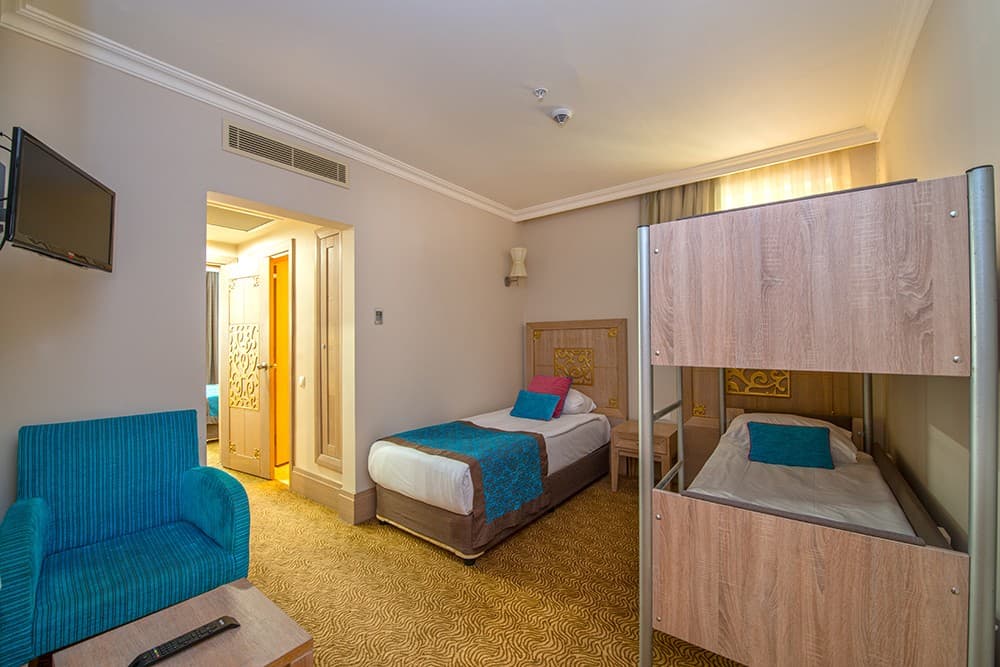 Crystal Family Comfort Collection-23