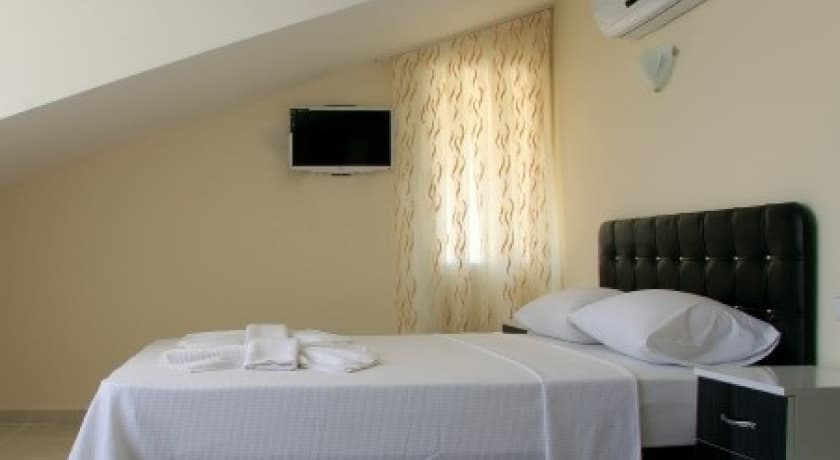 The Green Valley Hotel-5