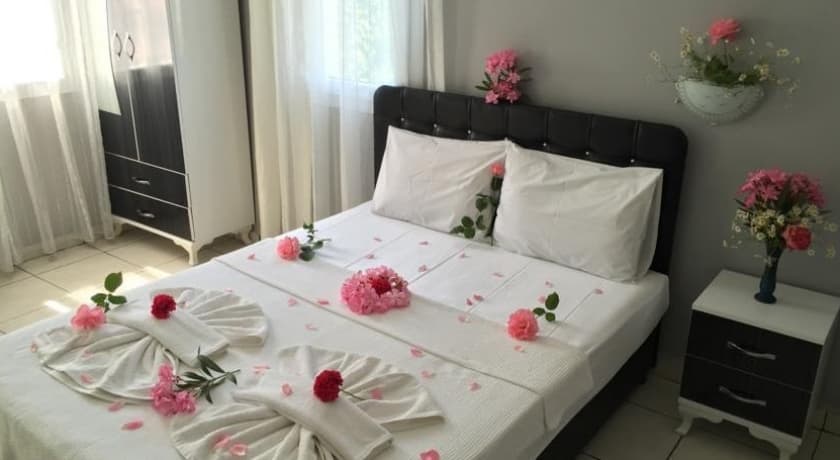 The Green Valley Hotel-1