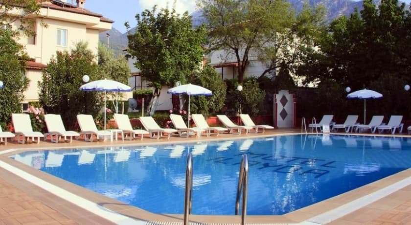 The Green Valley Hotel-4