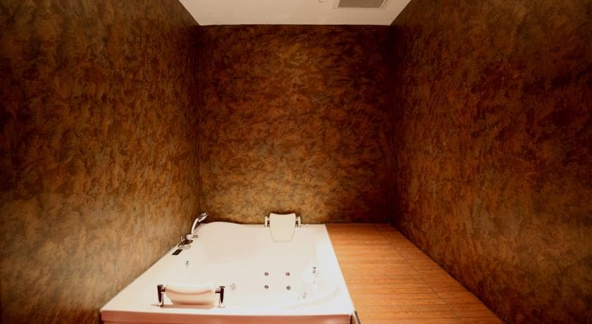 Ramada Hotel & Suites İstanbul Şişli-33