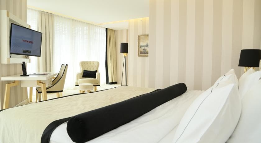 Ramada Hotel & Suites İstanbul Şişli-16