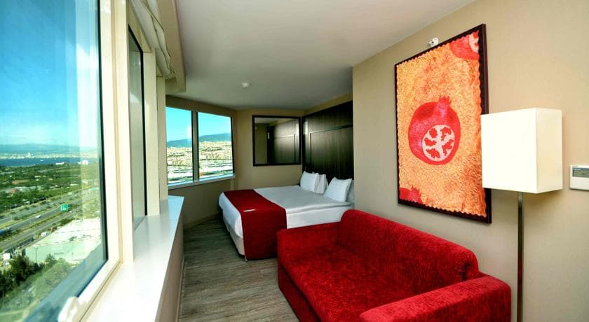 Ramada Encore By Wyndham İzmir-3