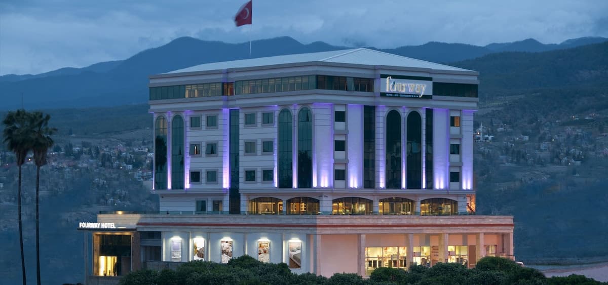 Fourway Hotel & Spa-0