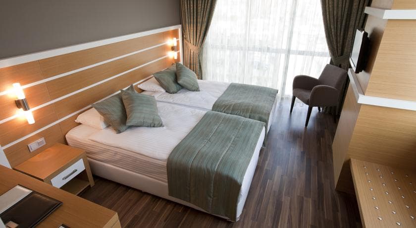 Fourway Hotel & Spa-18