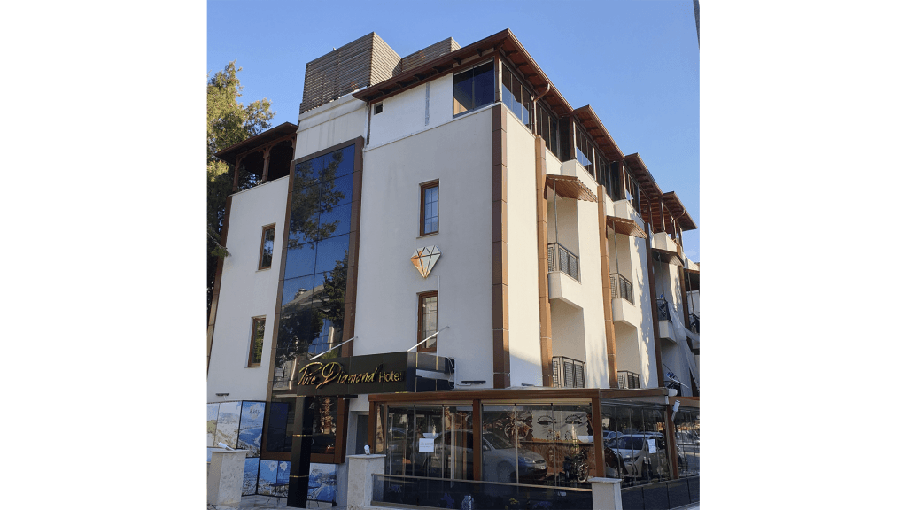 Pure Diamond Hotel-6