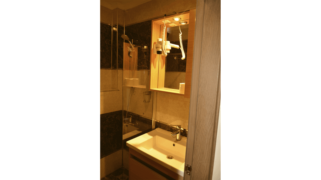 Pure Diamond Hotel-30