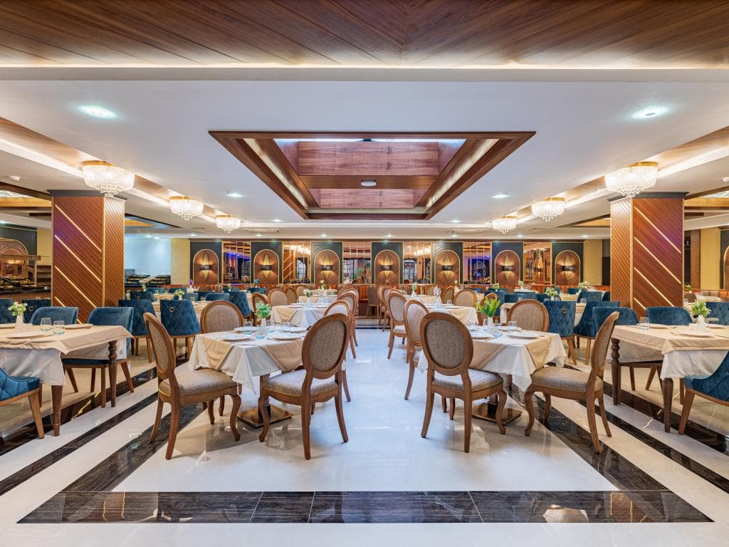 Elysium Green Suites Hotel -10