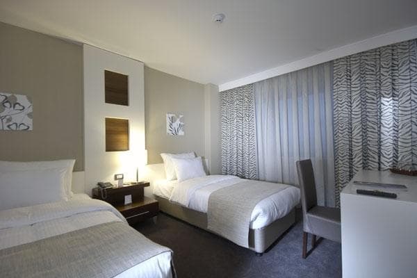 Standart Double Oda 4