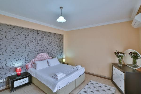 Jakuzili Suit Villa 1