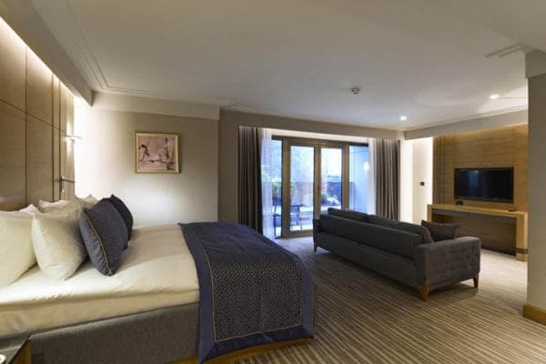 Classic Room French Bed 1