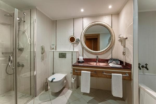 Superior Deluxe Oda 2